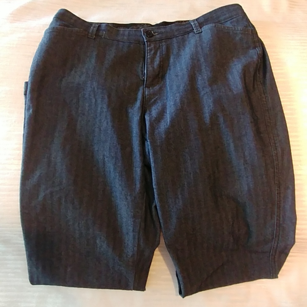 Lee Riders pin stripe straight leg jean size 12